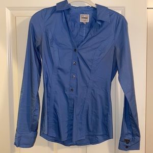 Express The Essential Shirt Fitted | Blue Button Down Long Sleeve Shirt